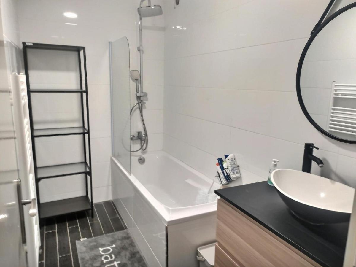 Chambre Privee 23M - Canape Lit - Wifi - Appart 120M Woippy エクステリア 写真